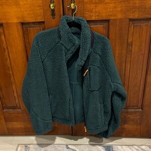 Cozy Green Sherpa Jacket Glowmode